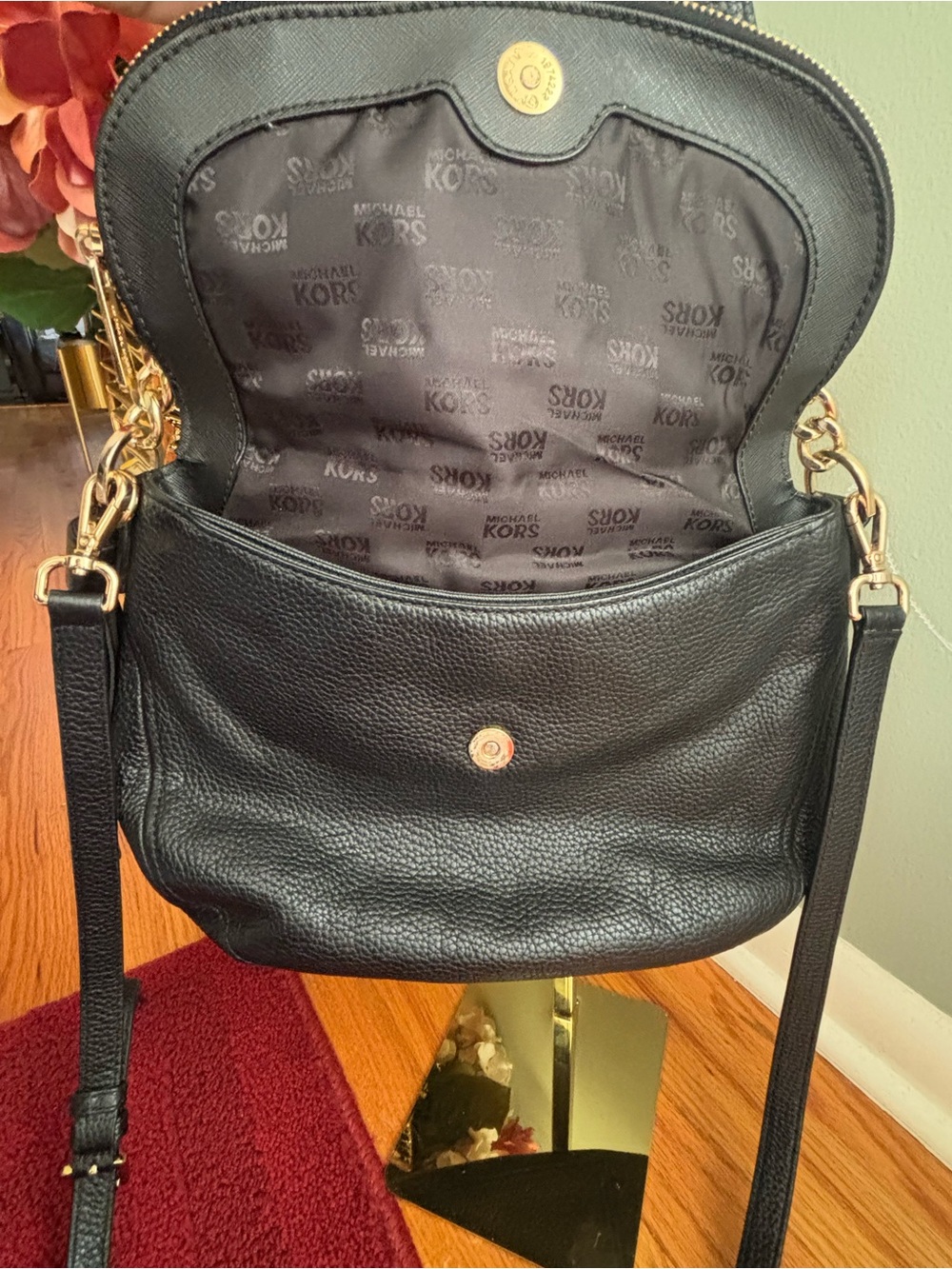 Michael Kors Black Pebbled Leather Tote with Gold Logo Plate - Picture 4 of 13